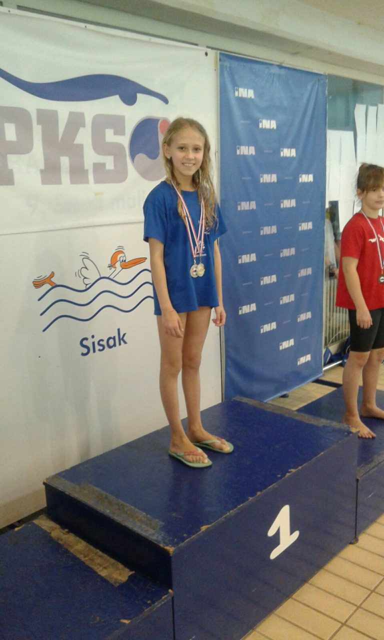 Plivačica Cerina Dora Ferčec osvojila sedam medalja na Regionalnom natjecanju