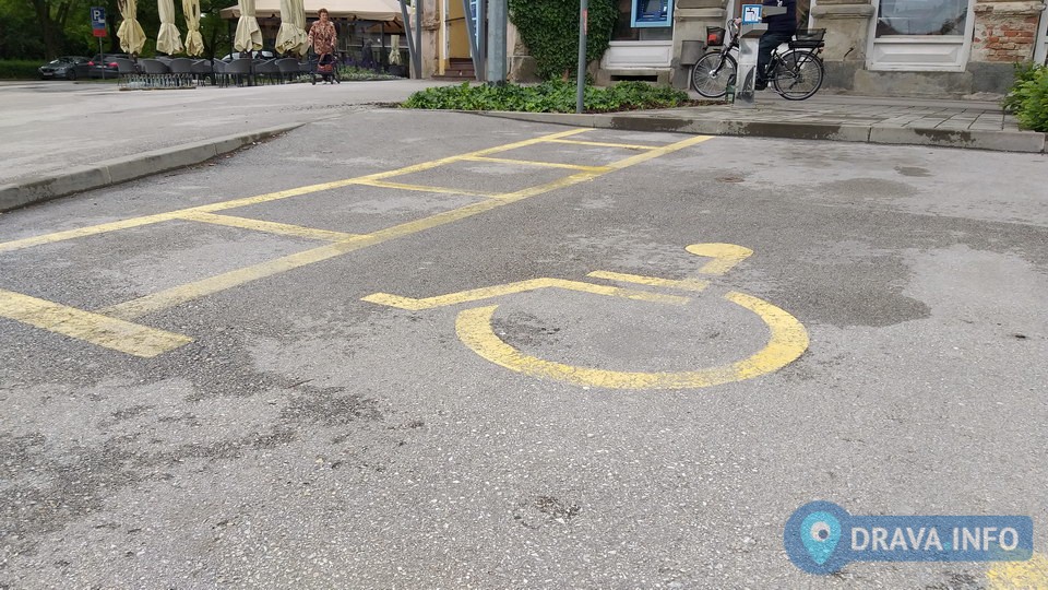 Parkiralište - parkirno mjesto za osobe s invaliditetom - ilustracija