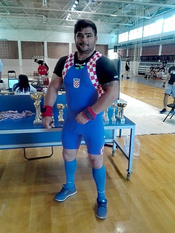 FOTO Mario Lesjak osvojio prvo mjesto na powerlifting natjecanju na Murteru