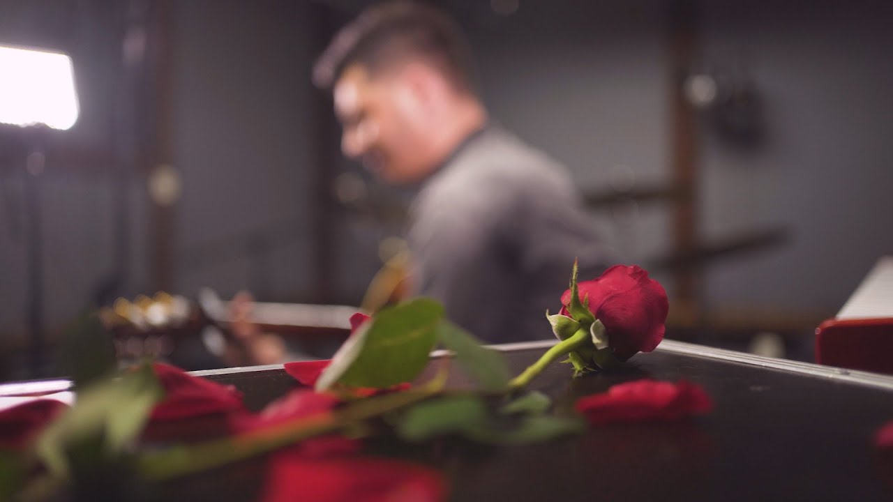 VIDEO Dočekajte Valentinovo uz Tragove i njihovu obradu romantične ‘Ljubavi’ Sergeja Ćetkovića
