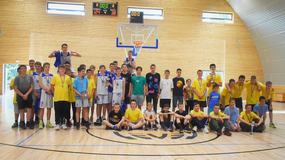 FOTO U Koprivnici održan 14. Memorijalni međunarodni košarkaški turnir Goran Plavec